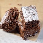 Šokoladinis keksas (Brownie's) su riešutais