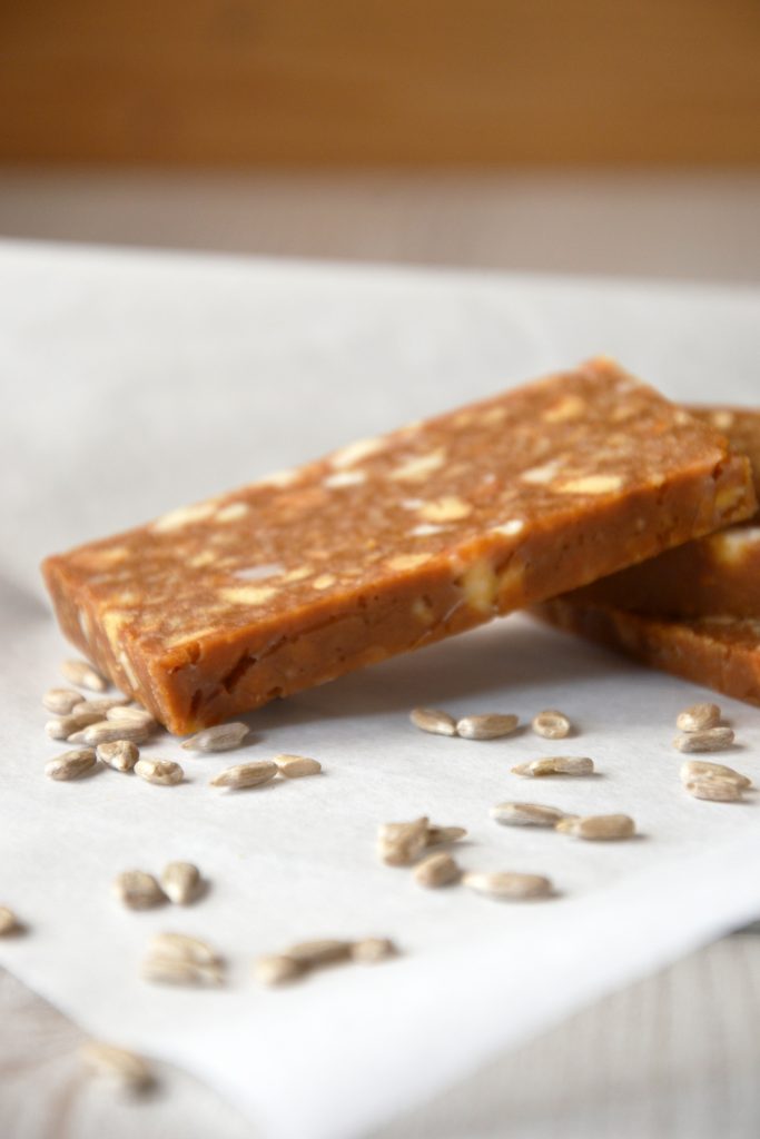 Salted Caramel Cookie Bars with Peanuts