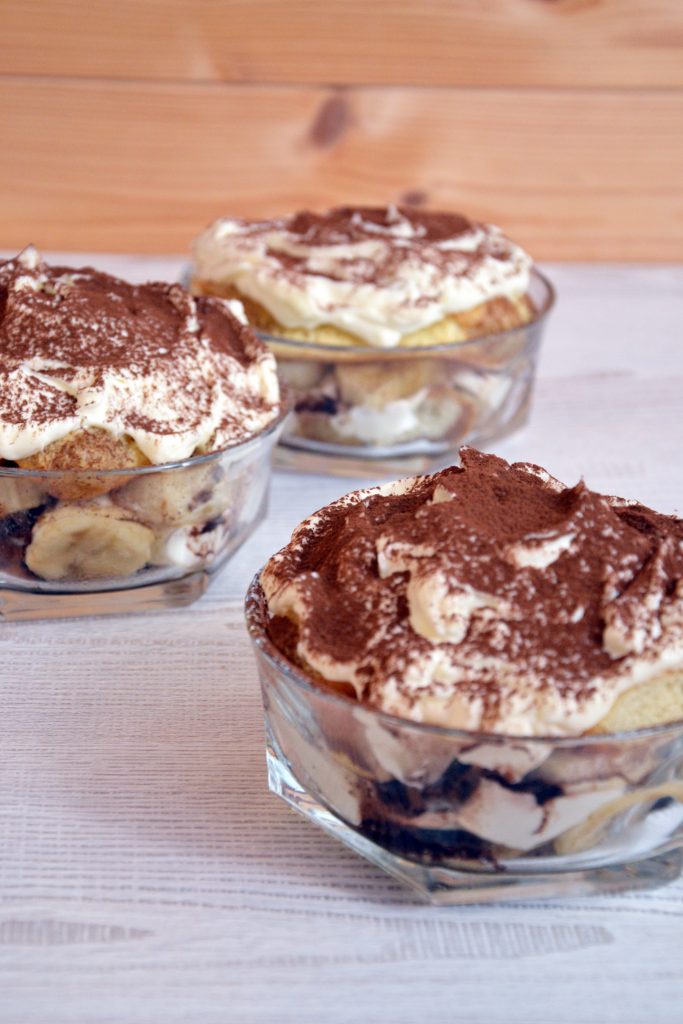 Naminis maskarponės sūrio ir bananų desertas „Tiramisu“