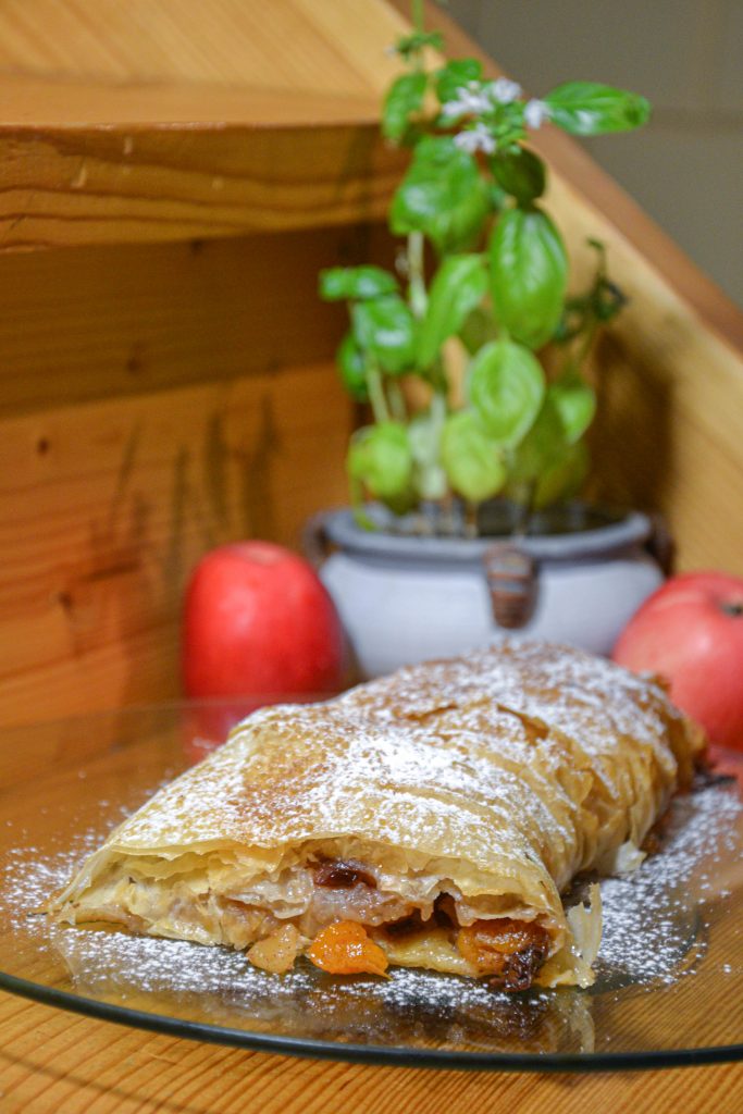 Easy Homemade Apple Strudel In Phyllo Dough Tasted Stories